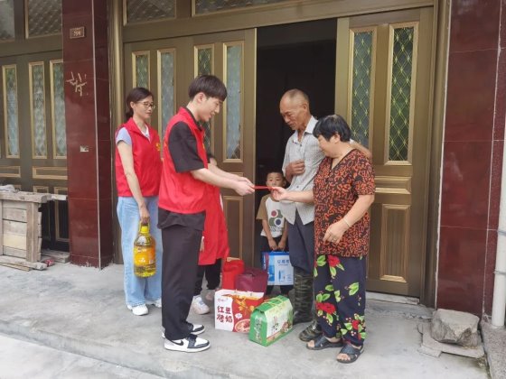 建设咨询党支部联合温州市招投标和造价管理协会开展“端午慰问暖童心 浓浓关怀护成长”走访慰问结对帮扶对象活动